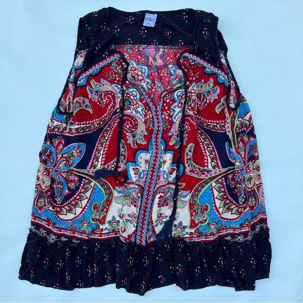 Womens Bila Paisley print light weight cardigan size xlarge